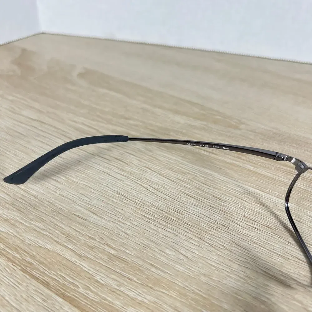 Ray-Ban Sleek RB3162 004/48 Silver Sunglasses Flex Hinge 52-19 Excellent Cond